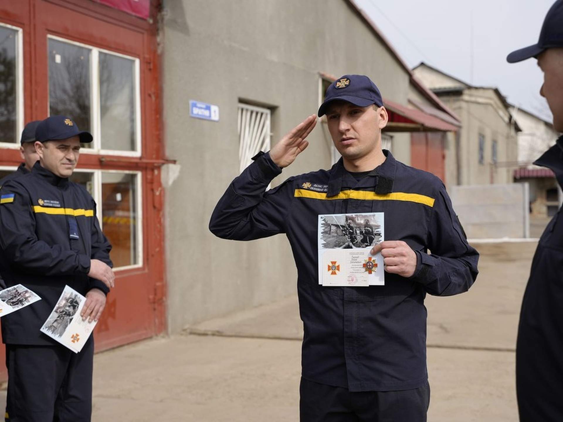 У Снігурівці нагородили рятувальників