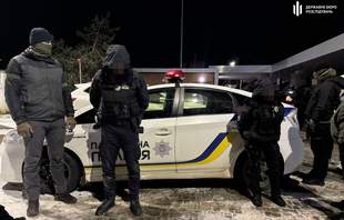 В Одессе полицейских задержали по подозрению в вымогательстве денег с водителей