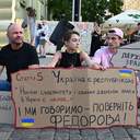 В Одесі в четвертий день протесту через відставку Федорова роздають наколоті апельсини