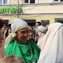 «Пасхальная реконструкция» в Одессе: плакальщицы, медвежьи шкуры и селфи с легионерами