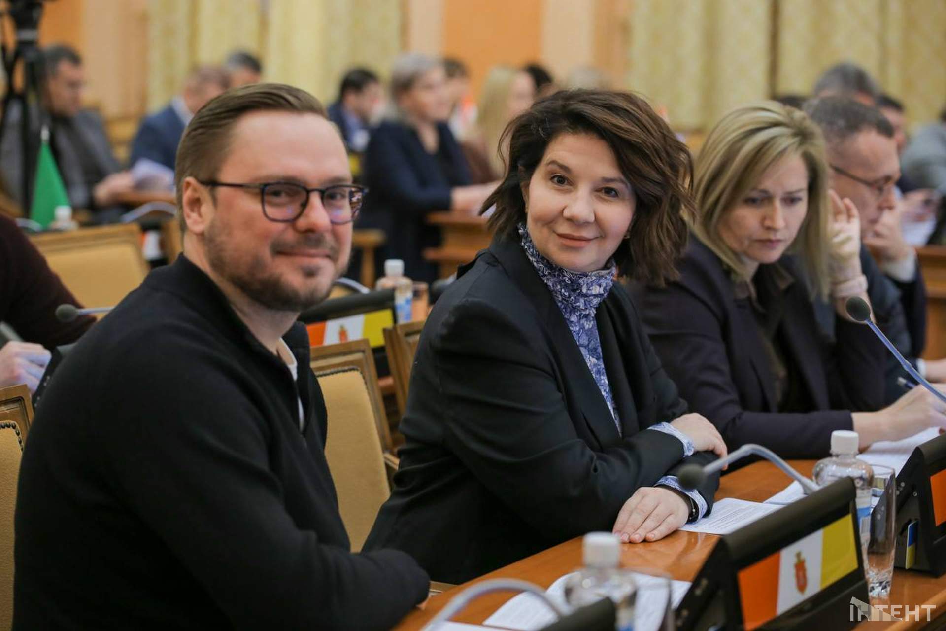 Перша цього року пленарна сесія Одеської міської ради у світлинах Інтента