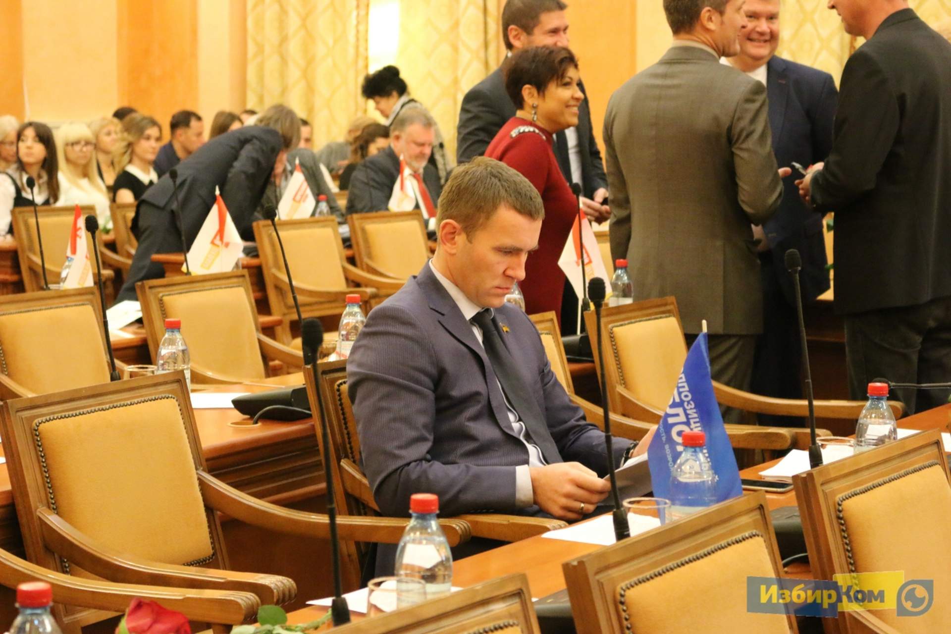 Сессия Одесского городского совета: розы депутатам и более ста вопросов повестки дня