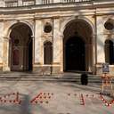 В Одесі вшанували пам'ять вбитих росіянами у драмтеатрі Маріуполя