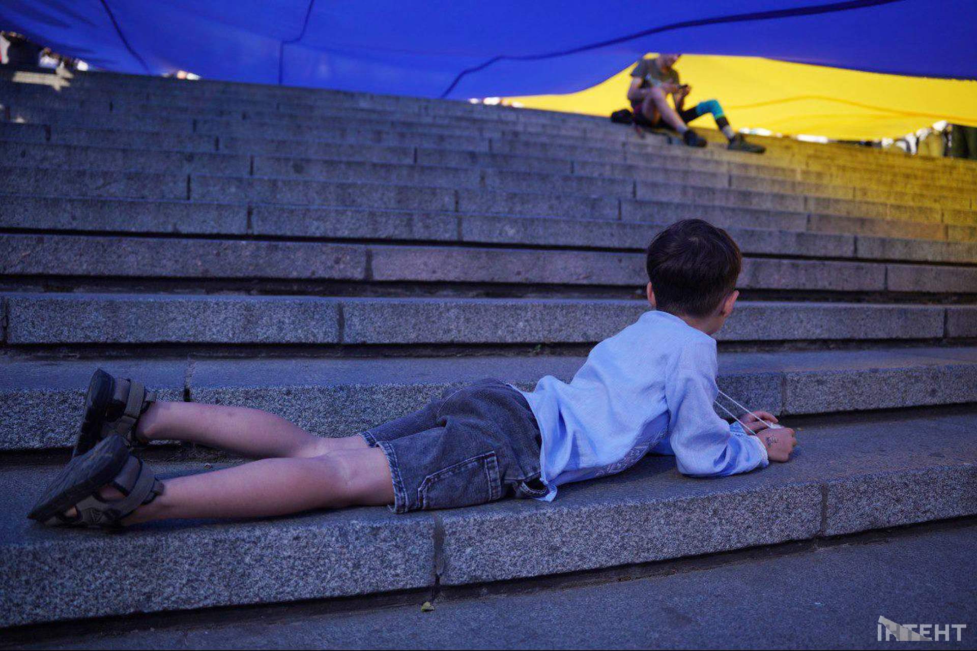 В Одесі розгорнули 34-метровий прапор України до Дня Незалежності