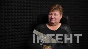 "I feel like I'm sitting in a bunker and looking at the world through a small window" - the Mariupol resident's story