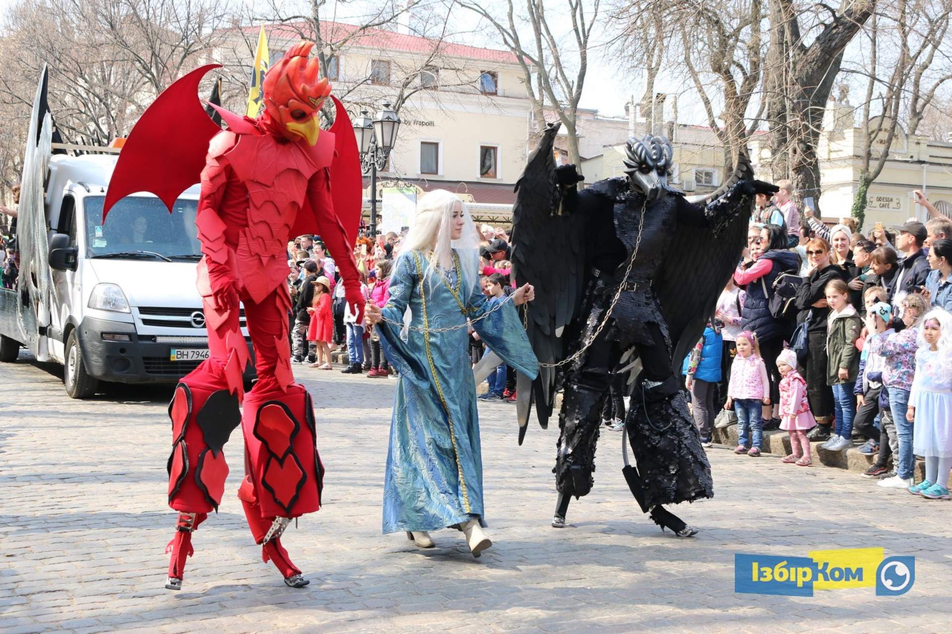 Парад Юморины 2019: зомби, клоуны и Чарли Чаплины