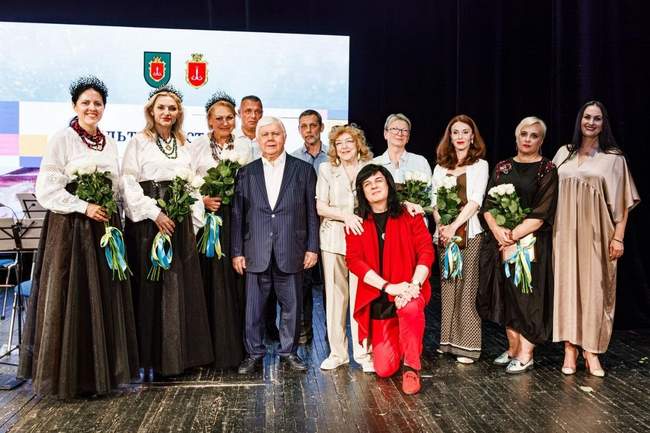 Нагородження переможців премії "Культурна столиця — 2026". ФОТО: Одеська МВА