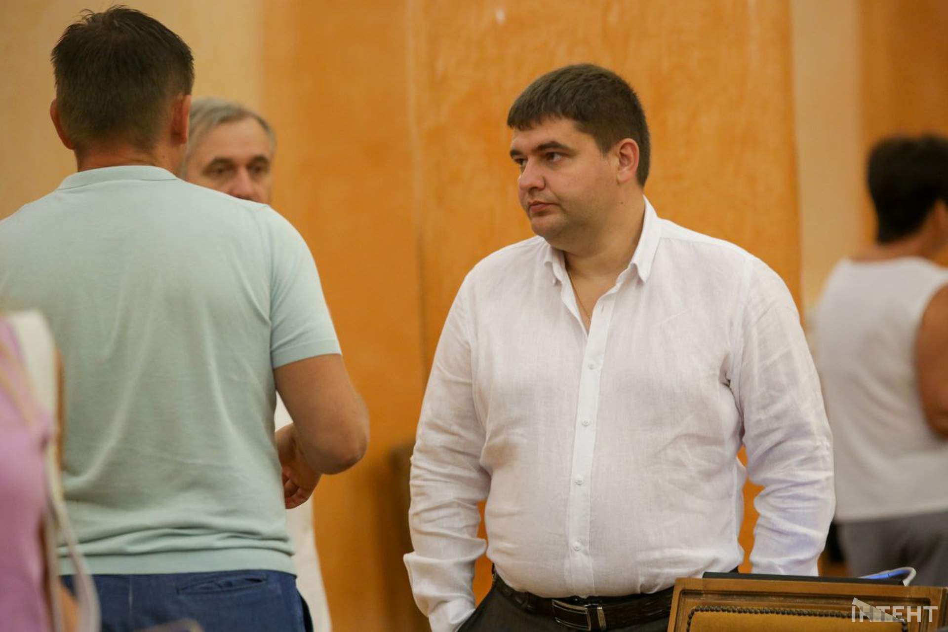 Обличчя та емоції: сесія Одеської міської ради в об'єктиві Інтента