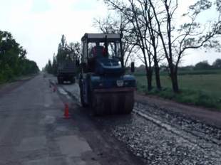 На автодорогах Миколаївщини активізували дорожньо-ремонтні роботи