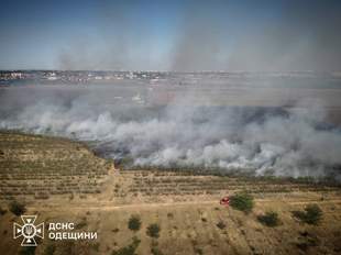 A fire broke out in Odesa region as a result of a night attack by Russians and a person was injured