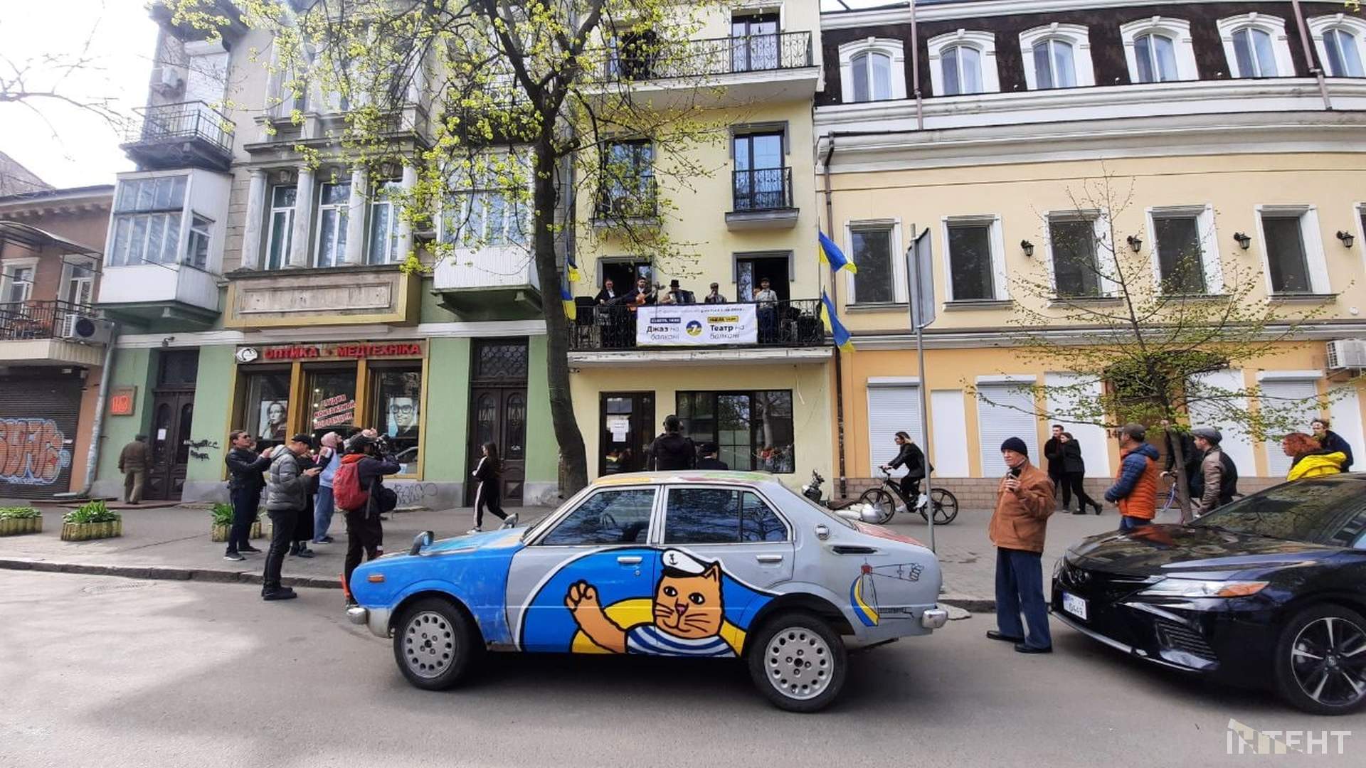 На одеському балконі відбувся джазовий концерт