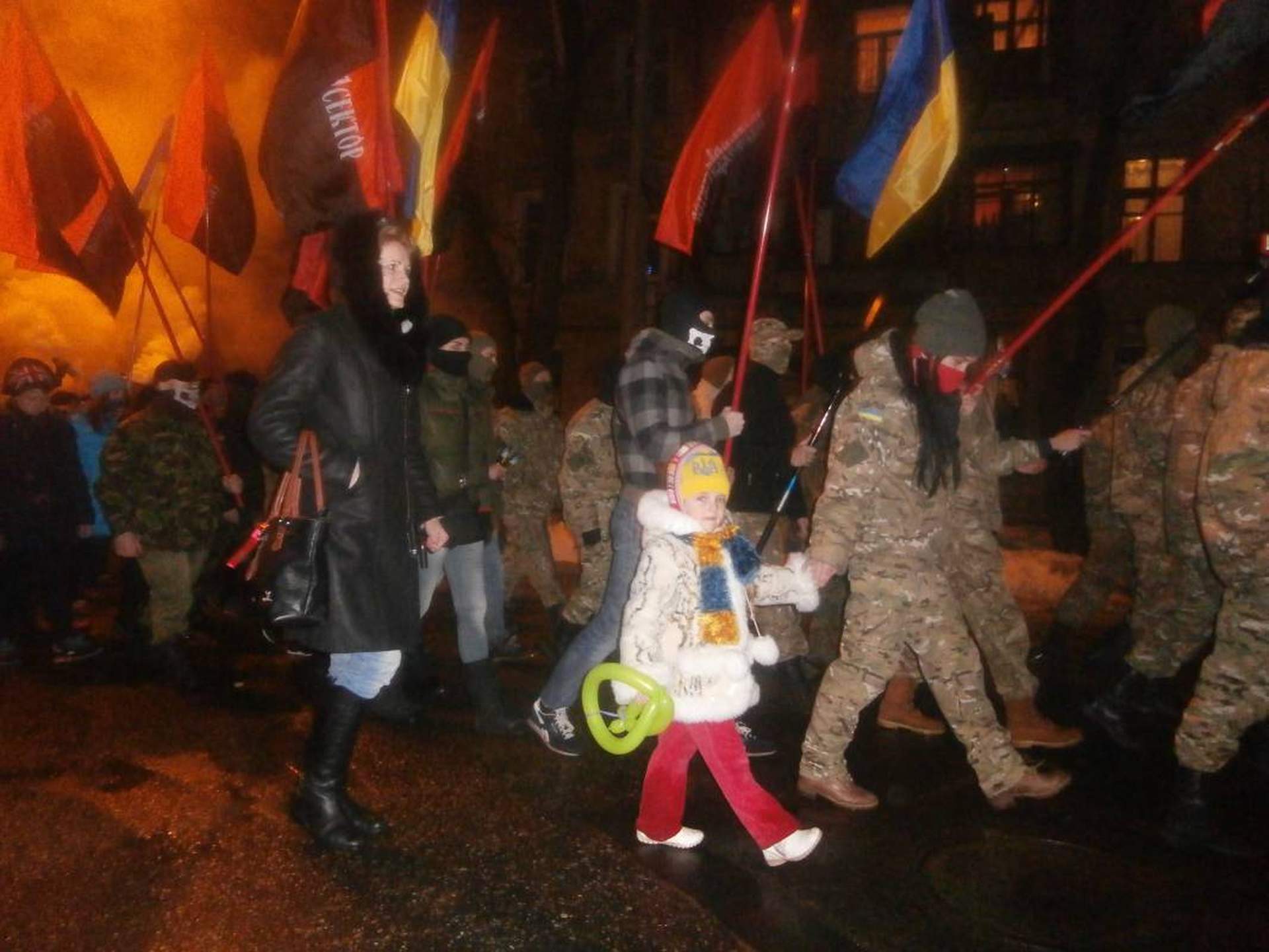 Одесские националисты провели марш за свободу политзаключенных