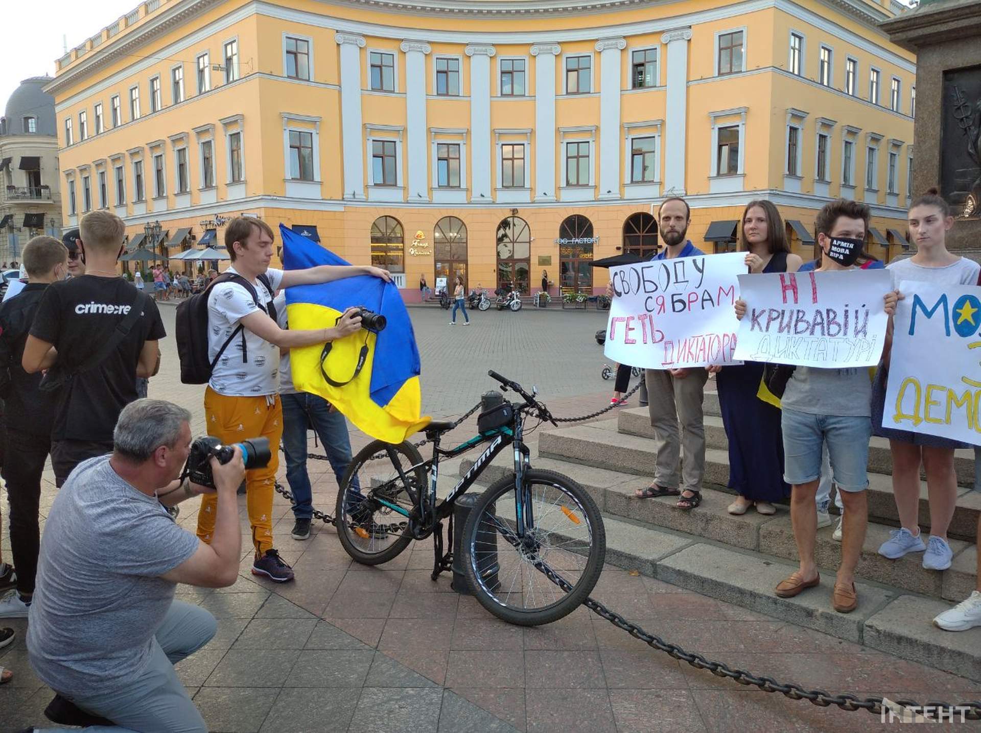 "Жыве Беларусь": в Одесі підтримали акції білорусів за чесні вибори