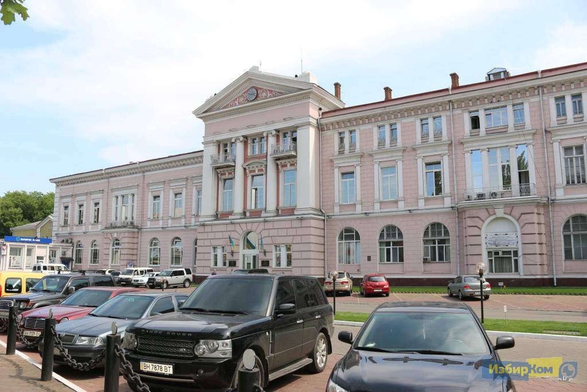 Кабинет почетного президента Одесского порта Николая Павлюка