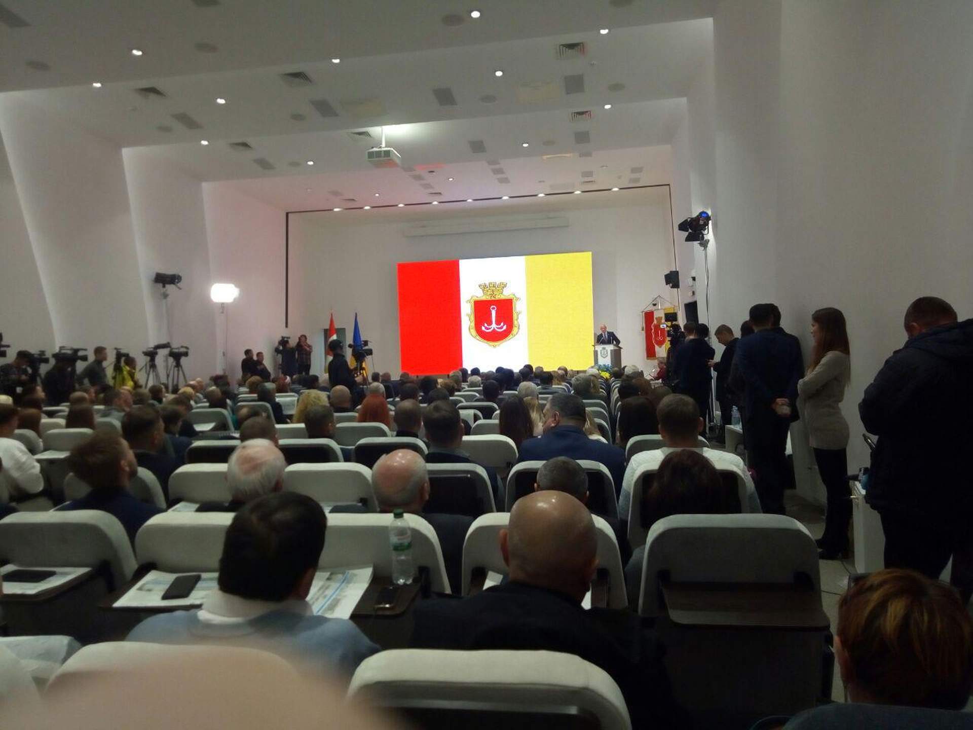 Как Геннадий Труханов перед одесситами отчитывался