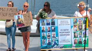 Понад 100 одеситів вийшли на акцію у підтримку військовополонених