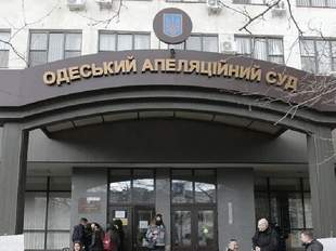 Суддя у справі щодо оскарження виправдання голови селищної ради Крупиці взяв самовідвід