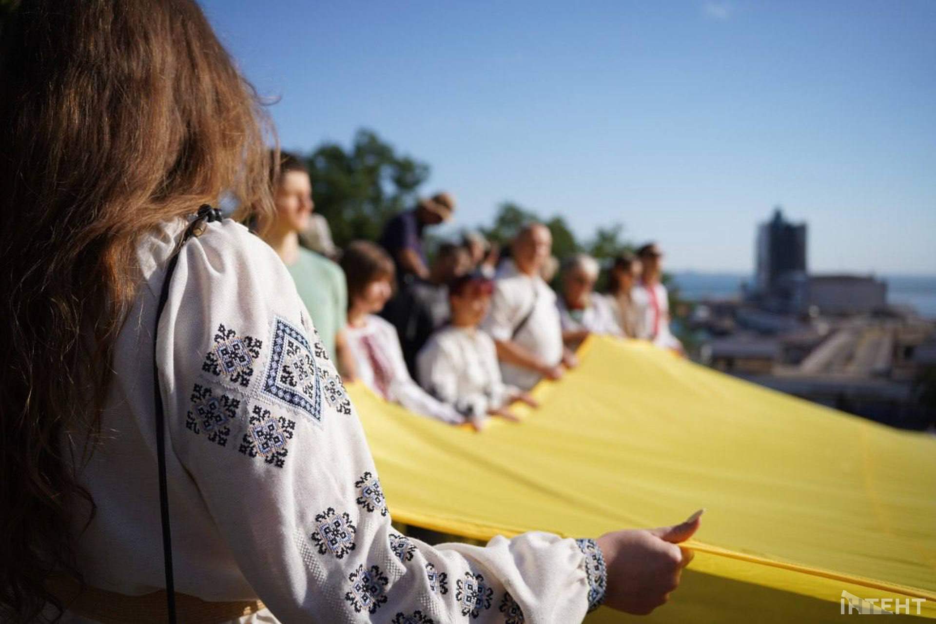 В Одесі розгорнули 34-метровий прапор України до Дня Незалежності