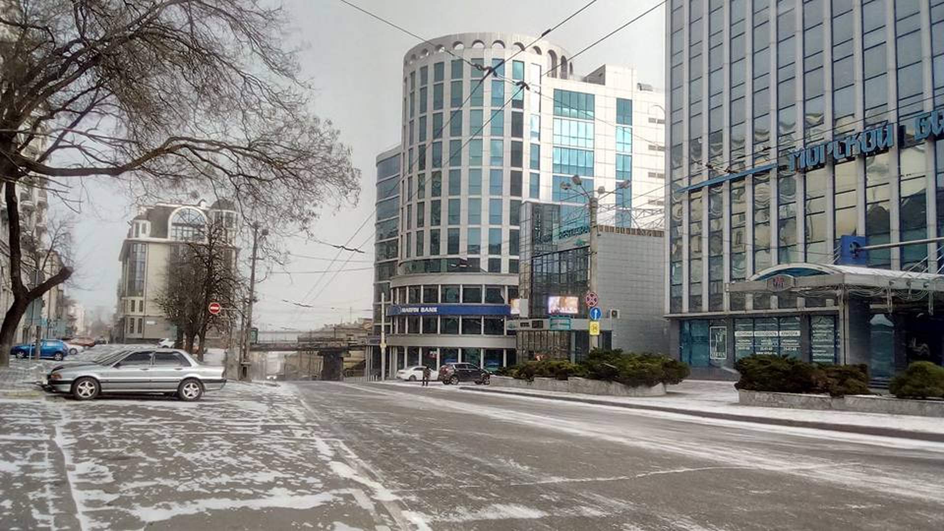Зима на "старый Новый год": в Одессе выпал небольшой снег