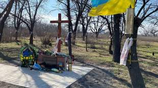 Захисникам Херсона, загиблим у Бузковому парку, нарешті відновили документи