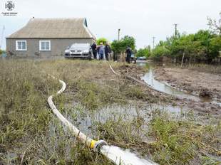 Вода на Снігурівщині відійшла від усіх будинків