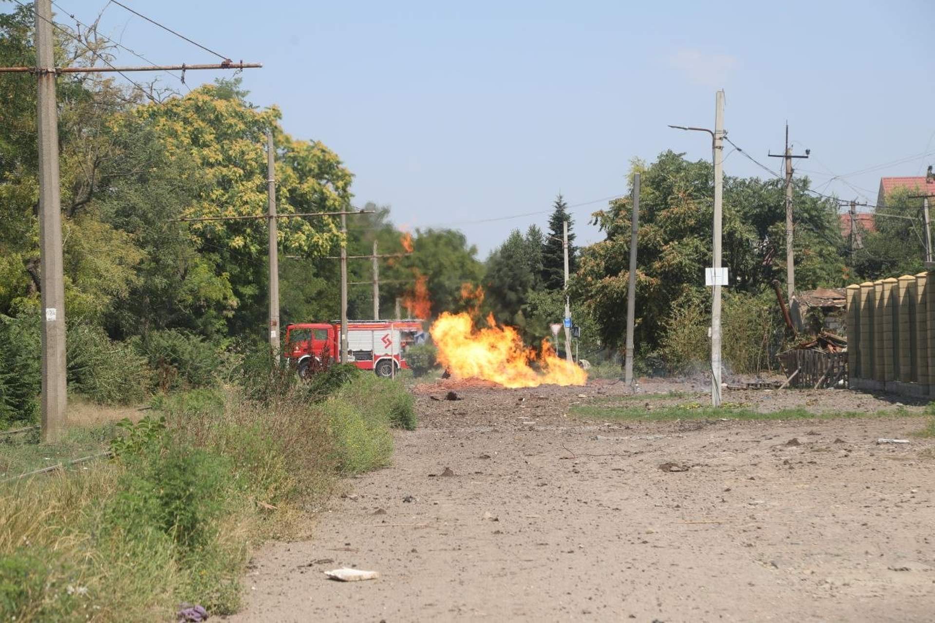 Ракетний удар по передмістю Одеси: троє людей отримали поранення