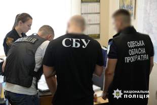 Посадовець Одеської ОВА за хабарі робив бронь від мобілізації