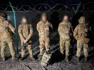 На Одещині зі стріляниною затримали людей у камуфляжі