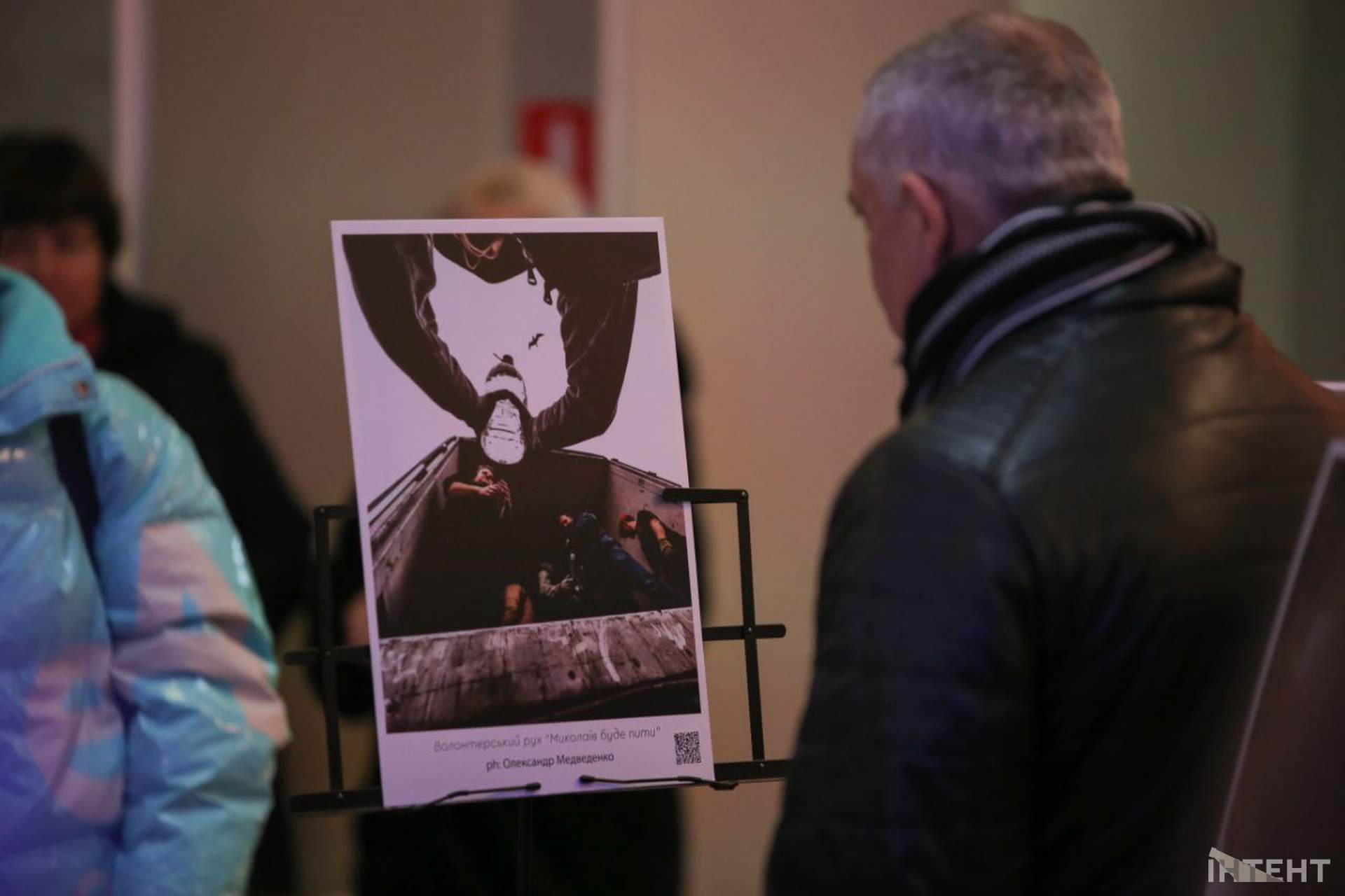 В Одесі відкрилася фотовиставка, присвячена роботі волонтерів