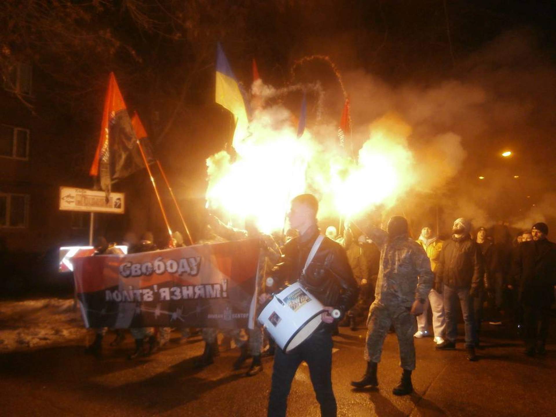 Одесские националисты провели марш за свободу политзаключенных
