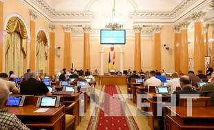 Ветерани у виконком: Одеську міську раду позачергово скликали на сесію