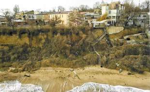 Лисака попросили розібратися зі зсувами в Чорноморці