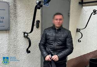 В Одесі посадовець вимагав хабар за зняття арешту з банківського рахунку