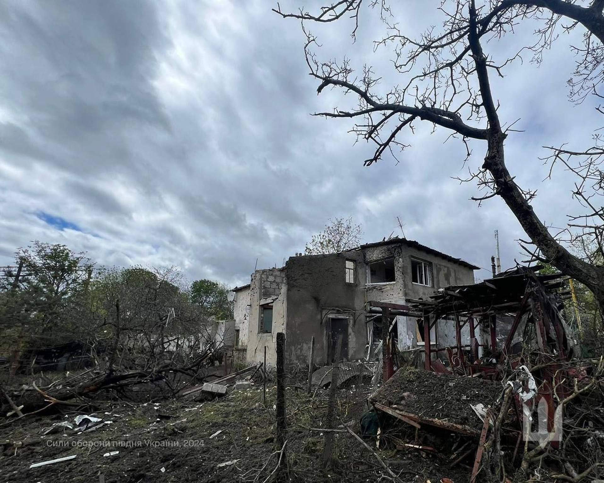 В приватному будинку на Одещині через ракетний удар впала стеля