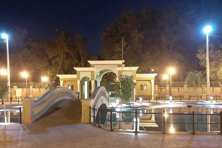 Нічна екскурсія в Одеському зоопарку